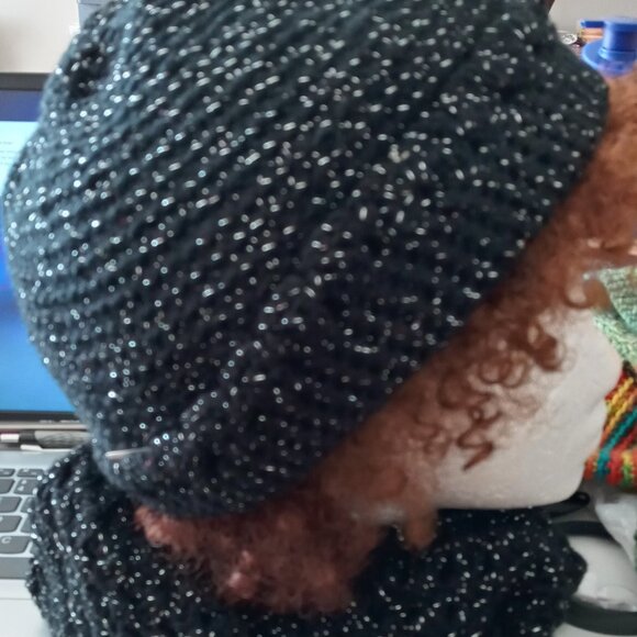 BEENIE and FRILLED NECK SCARF - Picture 2 of 4